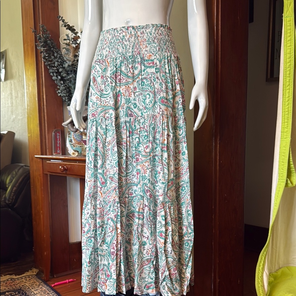 NWT apricot size XS long Floral Paisley Maxi Skirt